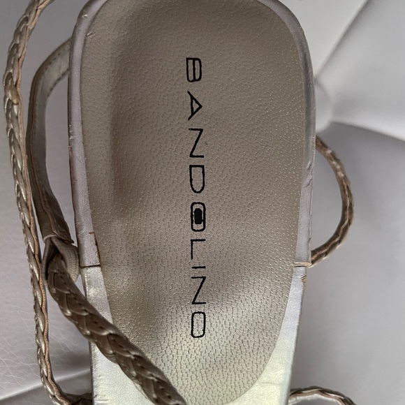 Bandolino Strap Sandals - Picture 4 of 8